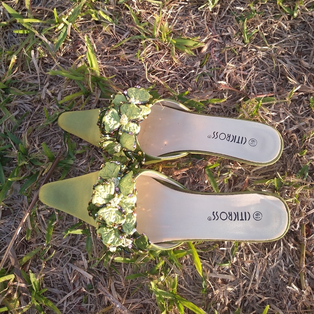 High heels - Picture 2 of 3